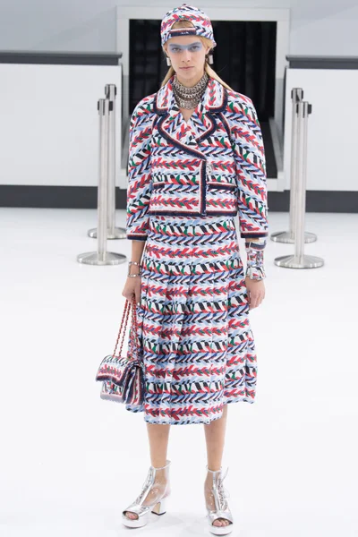 Look 6